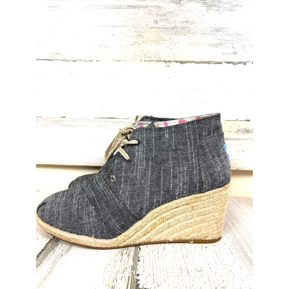Toms Womens 8 Chambray Denim Wedge Espadrille Ankle Boots Boho Coastal